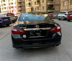 نيسان ألتيما